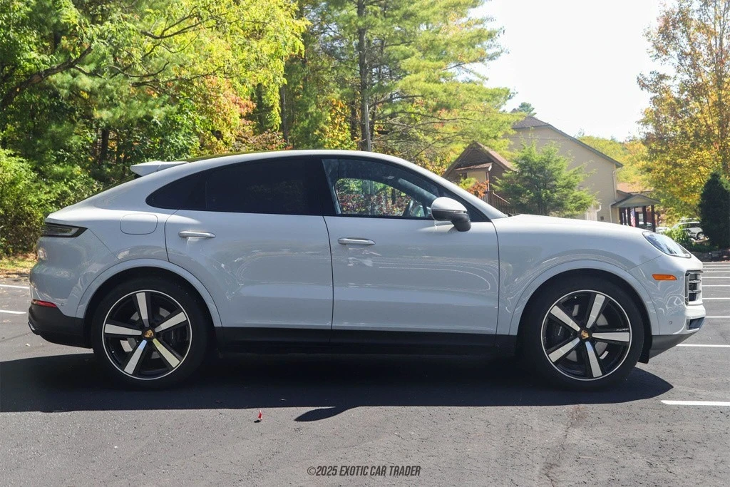 2024 Porsche 9Y0/9Y3 Cayenne - Image 9 of 12
