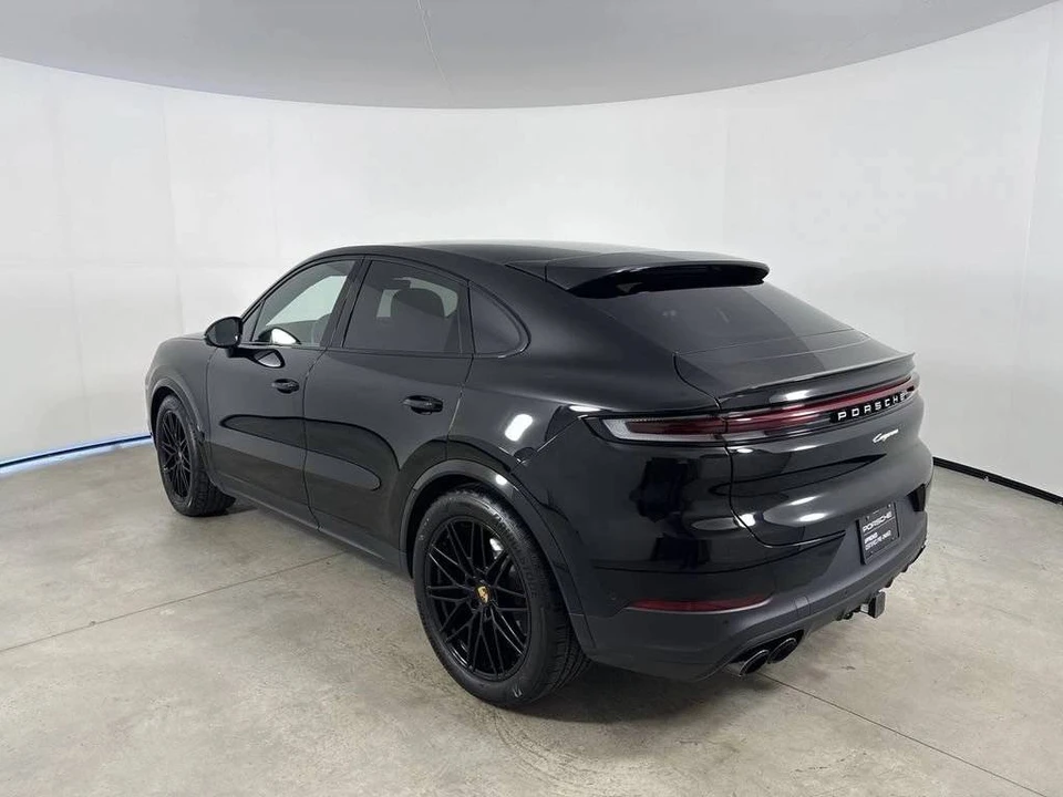 2024 Porsche 9Y0/9Y3 Cayenne Coupe - Image 3 of 4