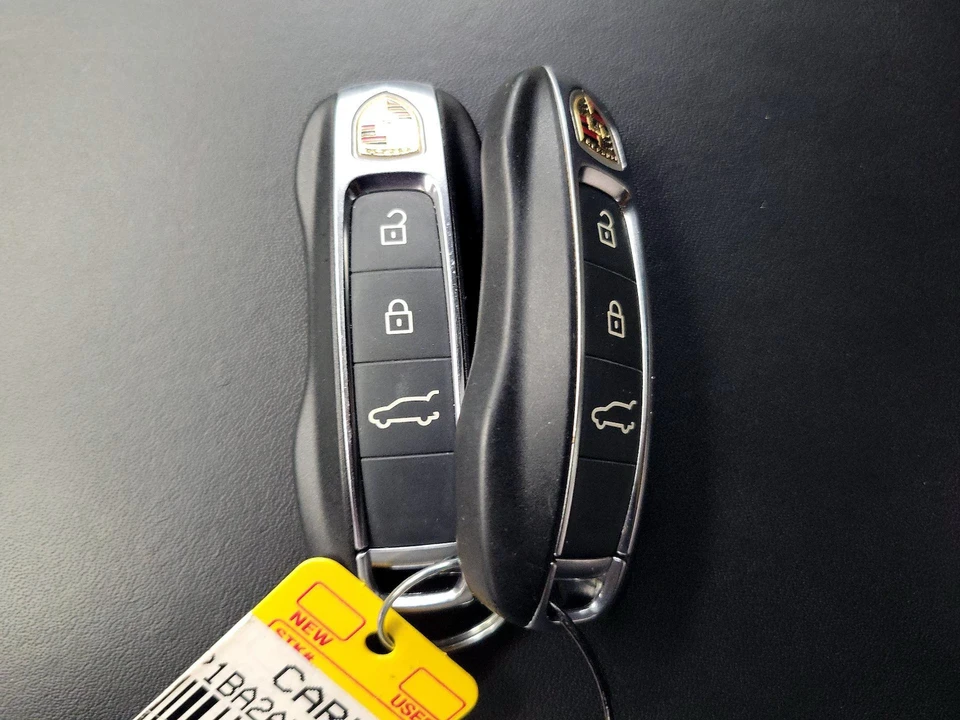 2024 Porsche 9Y0/9Y3 Cayenne Coupe - Image 24 of 27