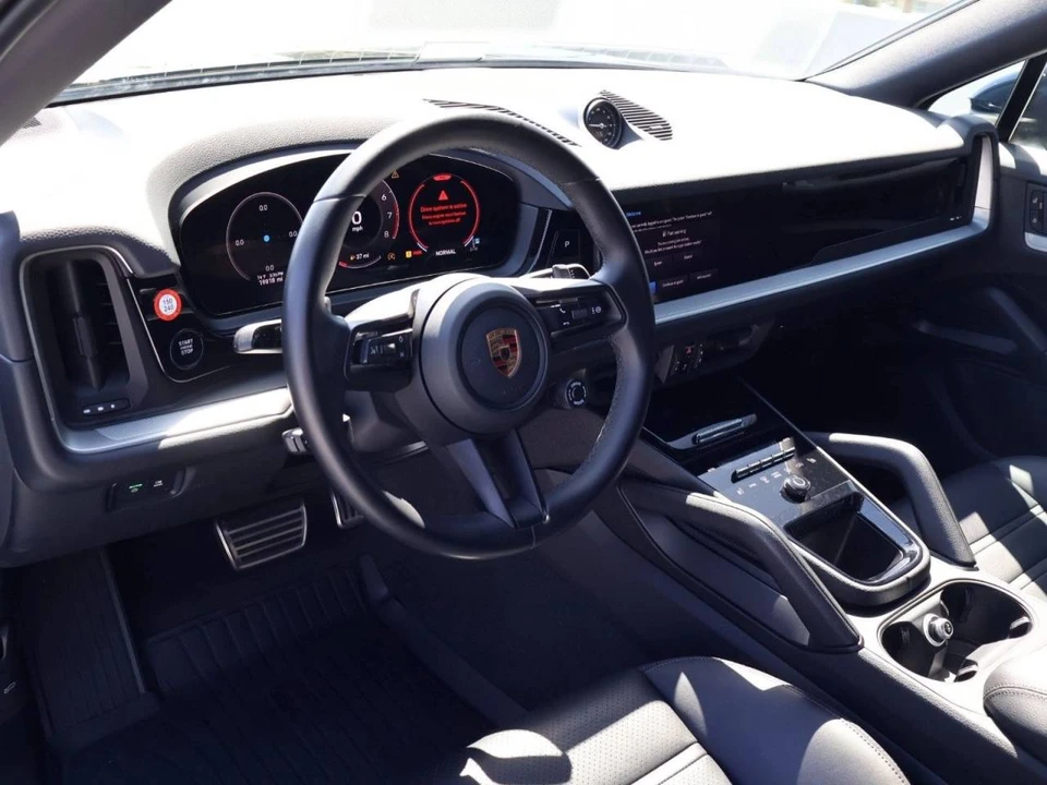 2024 Porsche 9Y0/9Y3 Cayenne Coupe - Image 4 of 5