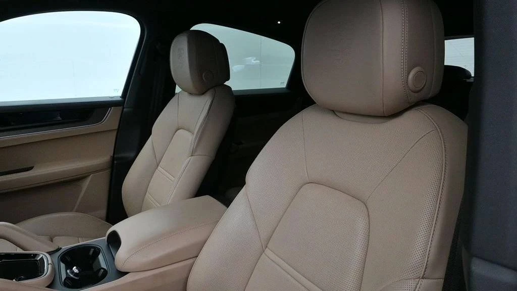 2024 Porsche 9Y0/9Y3 Cayenne Coupe - Image 4 of 4