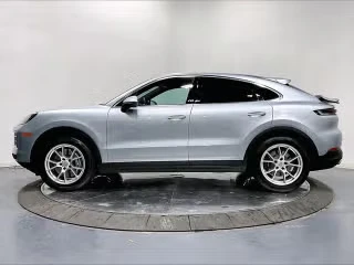 2024 Porsche 9Y0/9Y3 Cayenne Coupe - Image 9 of 31