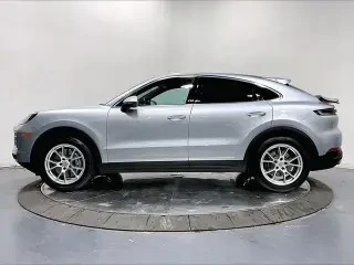 2024 Porsche 9Y0/9Y3 Cayenne Coupe - Image 13 of 31
