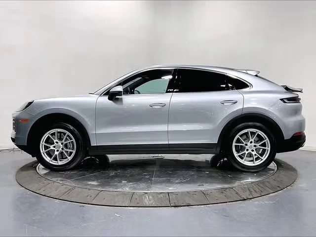 2024 Porsche 9Y0/9Y3 Cayenne Coupe - Image 10 of 31