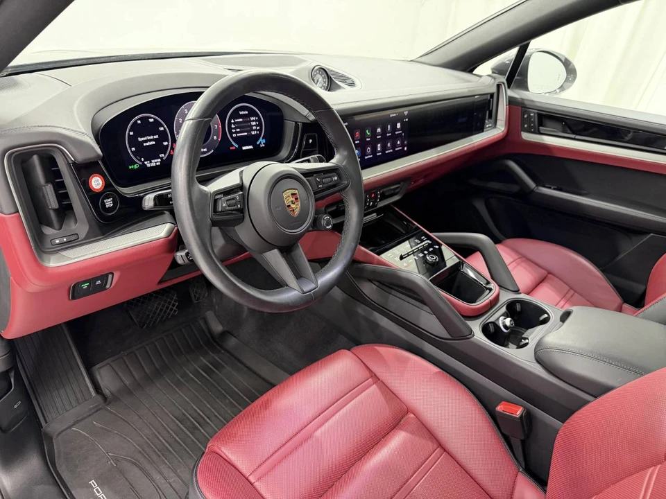 2024 Porsche 9Y0/9Y3 Cayenne Coupe - Image 4 of 5