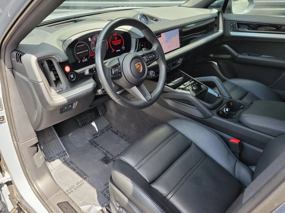 2024 Porsche 9Y0/9Y3 Cayenne Coupe - Image 4 of 4