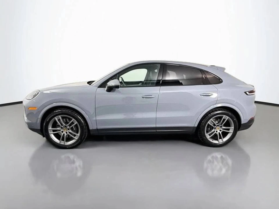 2024 Porsche 9Y0/9Y3 Cayenne Coupe - Image 2 of 4