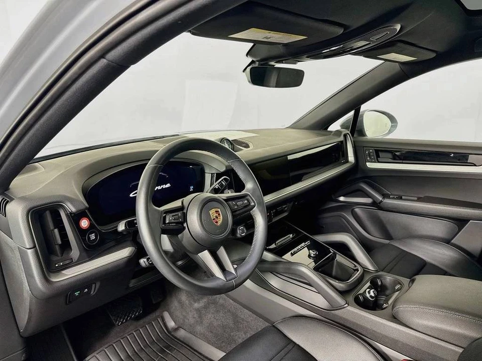 2024 Porsche 9Y0/9Y3 Cayenne Coupe - Image 4 of 4