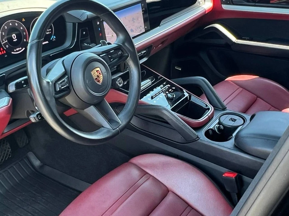 2024 Porsche 9Y0/9Y3 Cayenne Coupe - Image 4 of 4