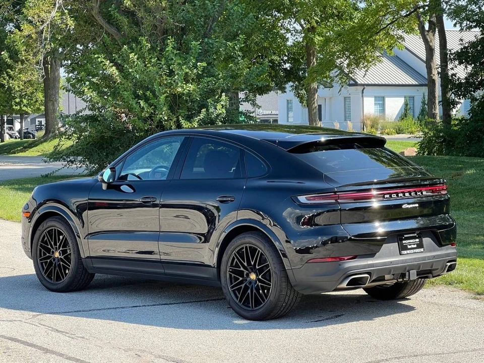 2024 Porsche 9Y0/9Y3 Cayenne Coupe - Image 3 of 4