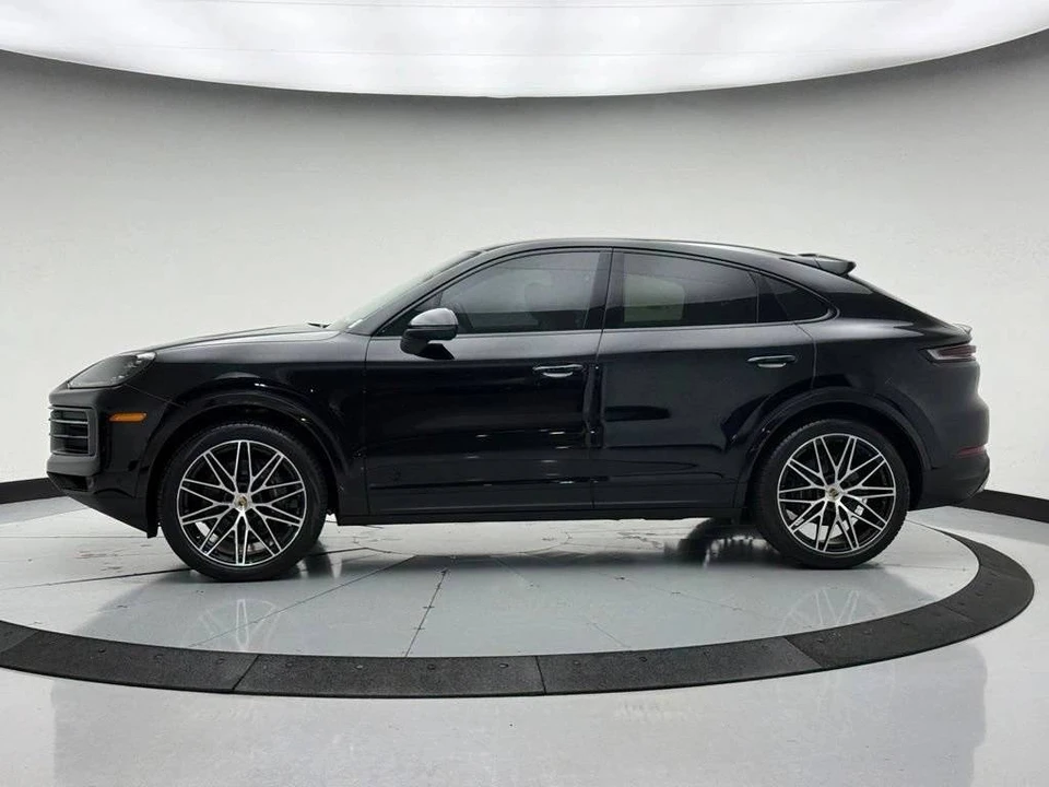 2024 Porsche 9Y0/9Y3 Cayenne Coupe - Image 2 of 4
