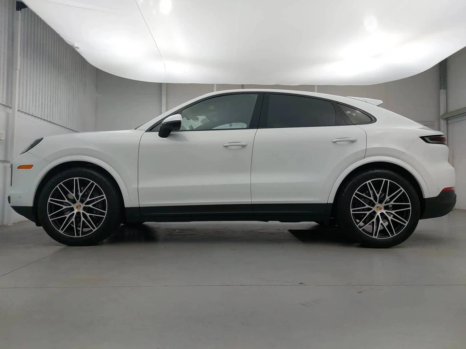2024 Porsche 9Y0/9Y3 Cayenne Coupe - Image 2 of 5