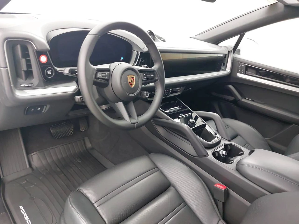 2024 Porsche 9Y0/9Y3 Cayenne Coupe - Image 4 of 5