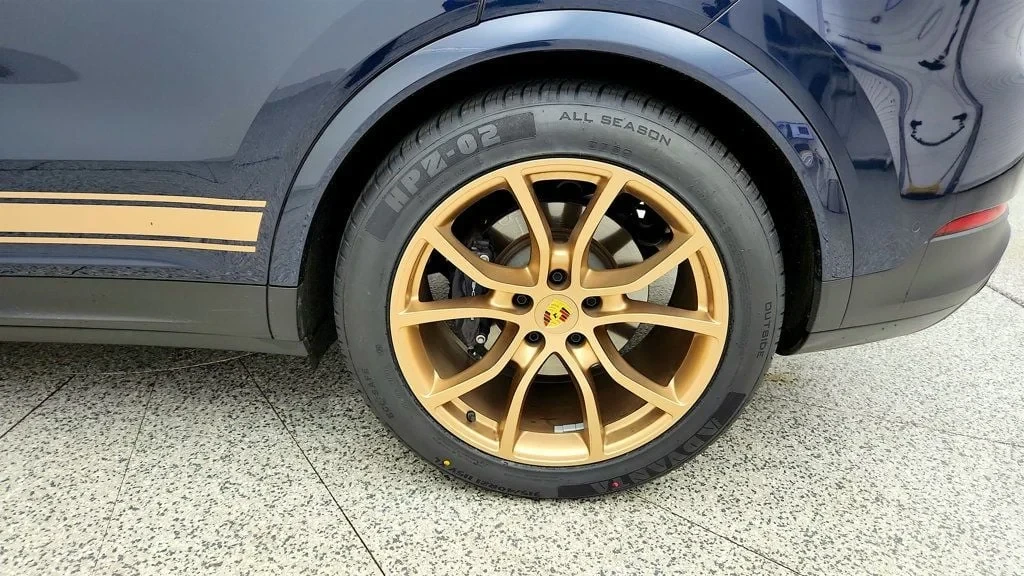 2024 Porsche 9Y0/9Y3 Cayenne Coupe - Image 9 of 24