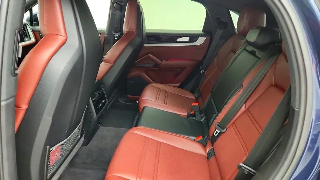 2024 Porsche 9Y0/9Y3 Cayenne Coupe - Image 20 of 24