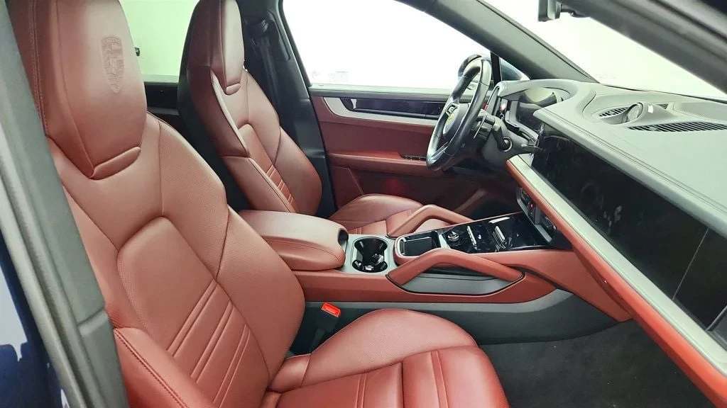 2024 Porsche 9Y0/9Y3 Cayenne Coupe - Image 23 of 24