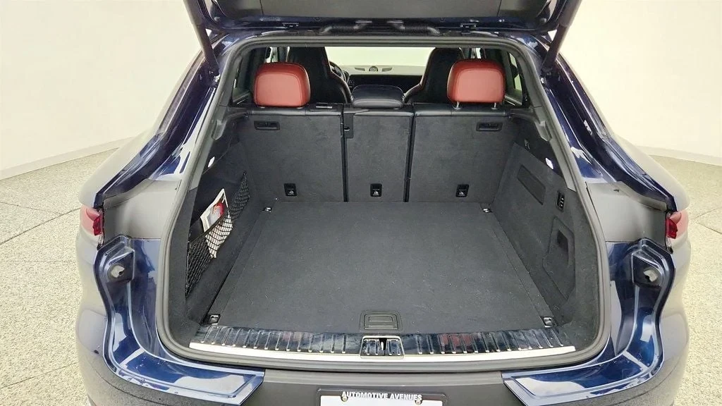 2024 Porsche 9Y0/9Y3 Cayenne Coupe - Image 21 of 24