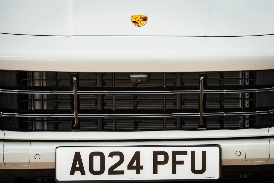 2024 Porsche 9Y0/9Y3 Cayenne - Image 28 of 31