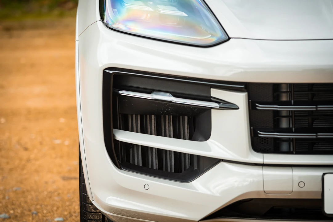 2024 Porsche 9Y0/9Y3 Cayenne - Image 30 of 31