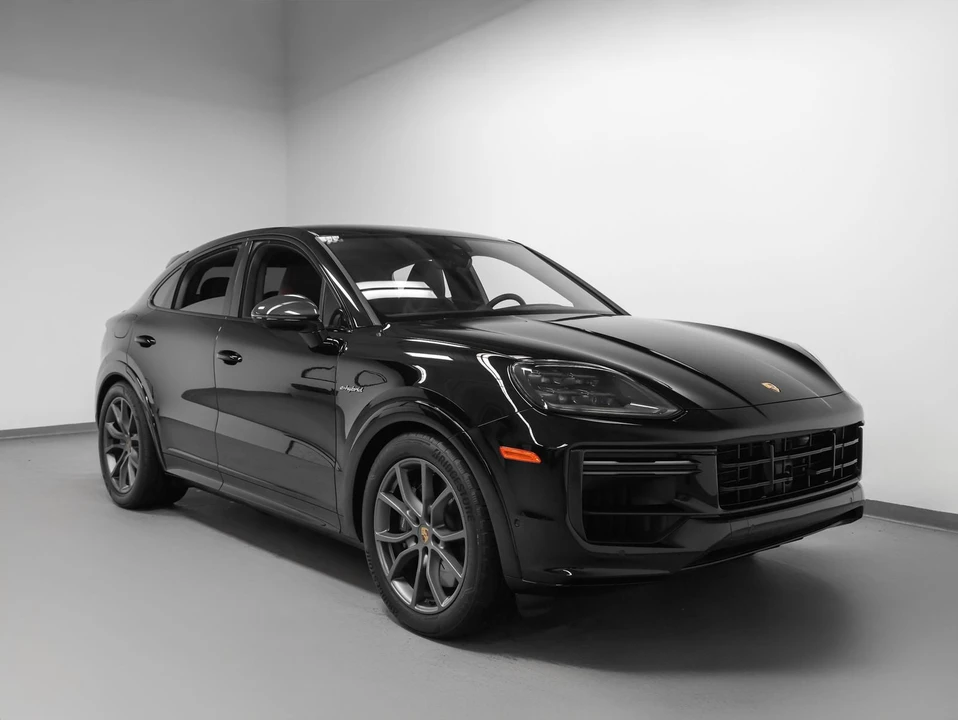 2024 Porsche 9Y0/9Y3 Cayenne Coupe - Image 10 of 31