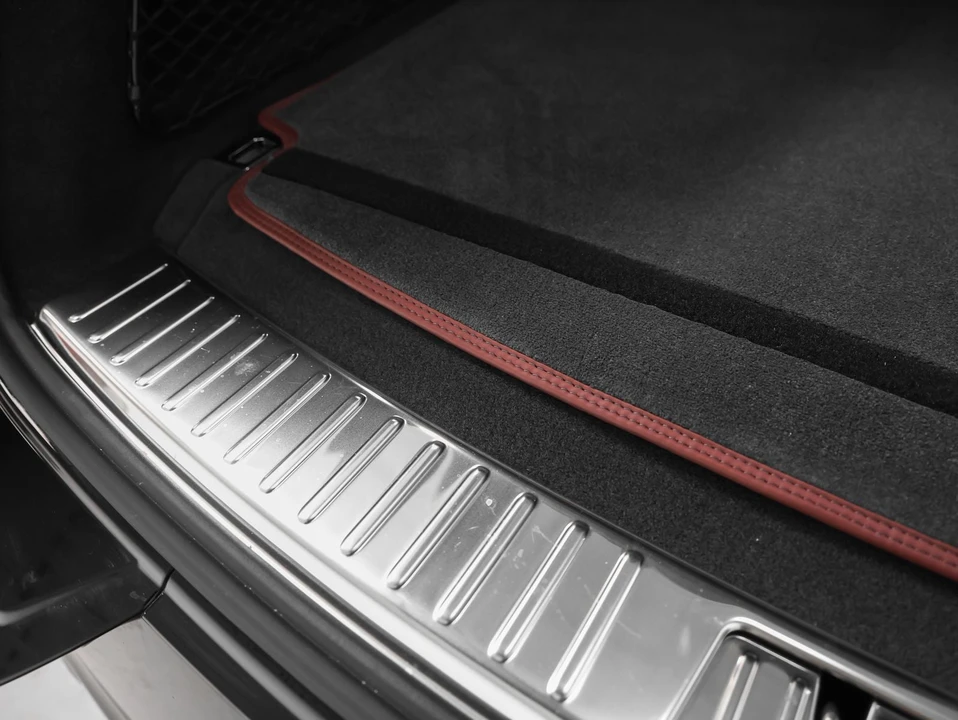 2024 Porsche 9Y0/9Y3 Cayenne Coupe - Image 24 of 31