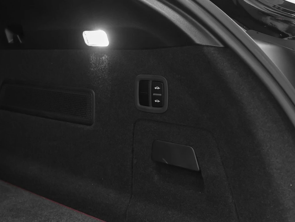 2024 Porsche 9Y0/9Y3 Cayenne Coupe - Image 25 of 31