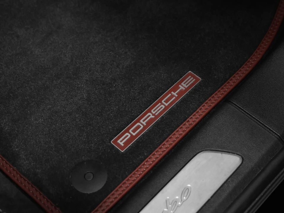 2024 Porsche 9Y0/9Y3 Cayenne Coupe - Image 29 of 31