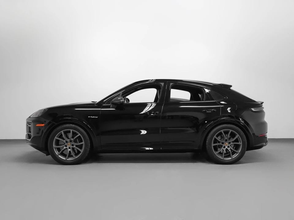 2024 Porsche 9Y0/9Y3 Cayenne Coupe - Image 2 of 31