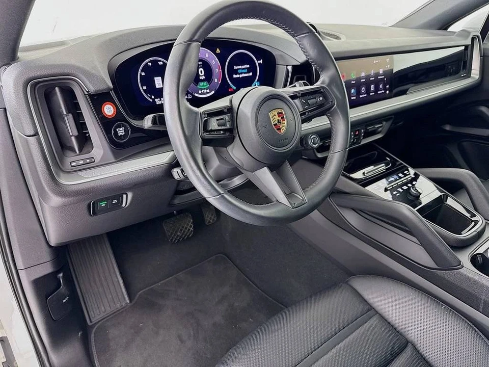 2024 Porsche Cayenne - Image 4 of 5