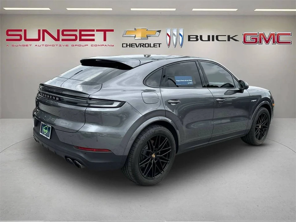 2024 Porsche 9Y0/9Y3 Cayenne - Image 4 of 4