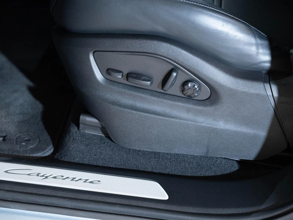 2024 Porsche 9Y0/9Y3 Cayenne Coupe - Image 14 of 30