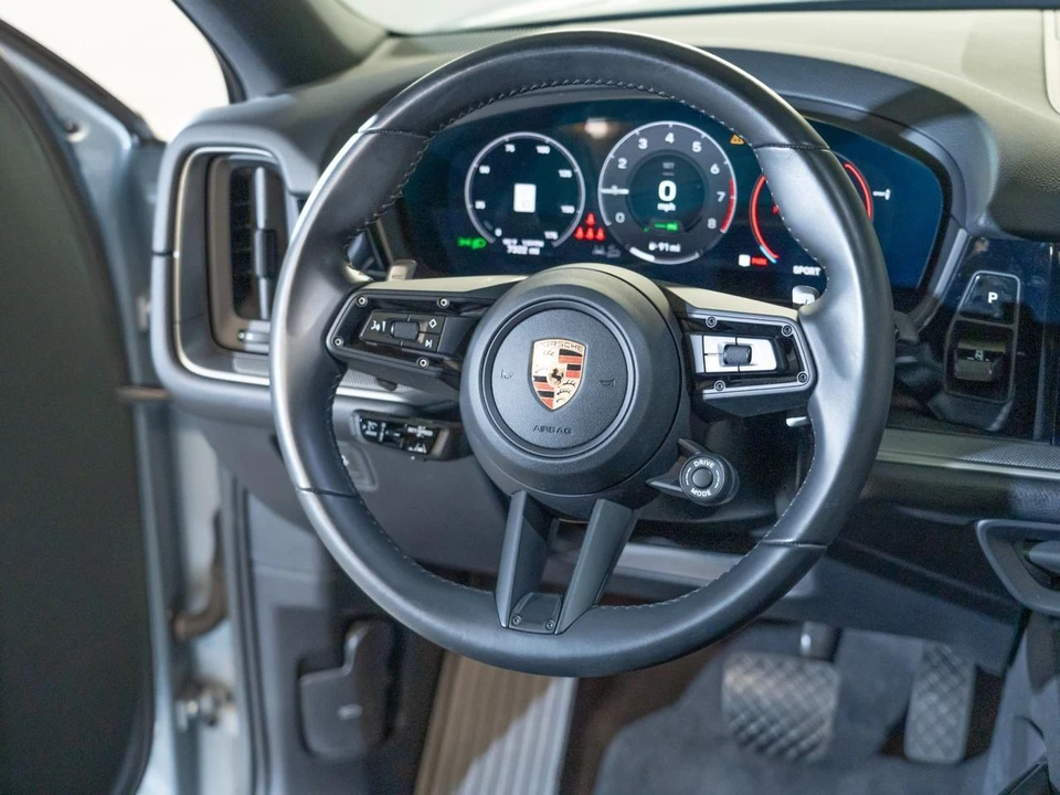 2024 Porsche 9Y0/9Y3 Cayenne Coupe - Image 28 of 30