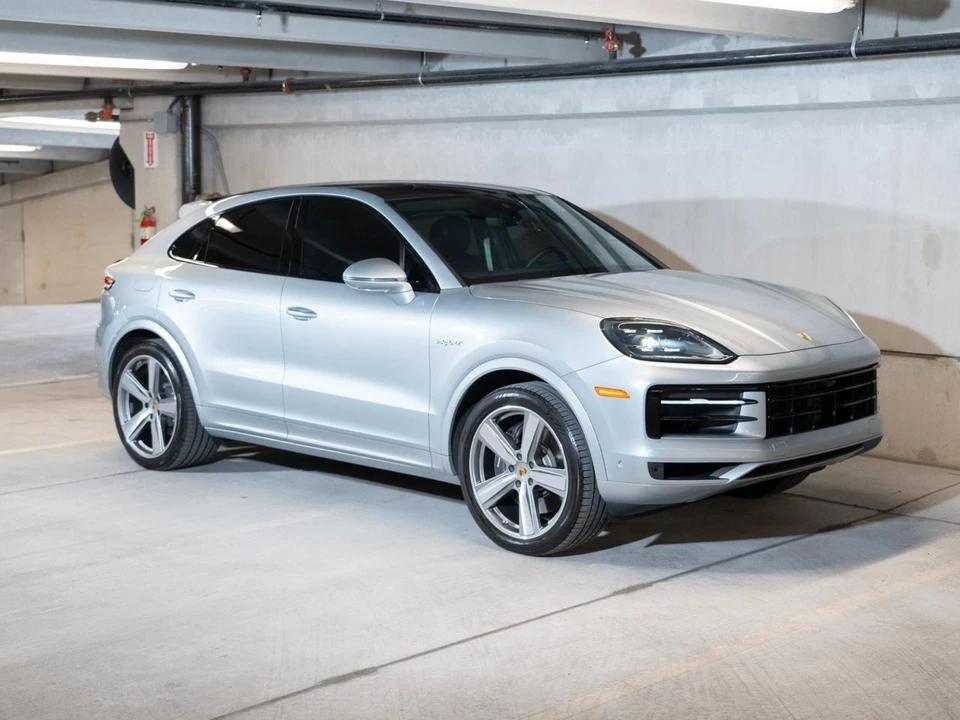 2024 Porsche 9Y0/9Y3 Cayenne Coupe - Image 8 of 30