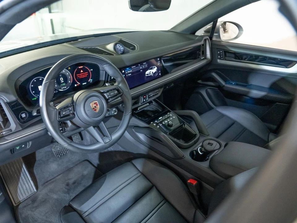 2024 Porsche 9Y0/9Y3 Cayenne Coupe - Image 5 of 30