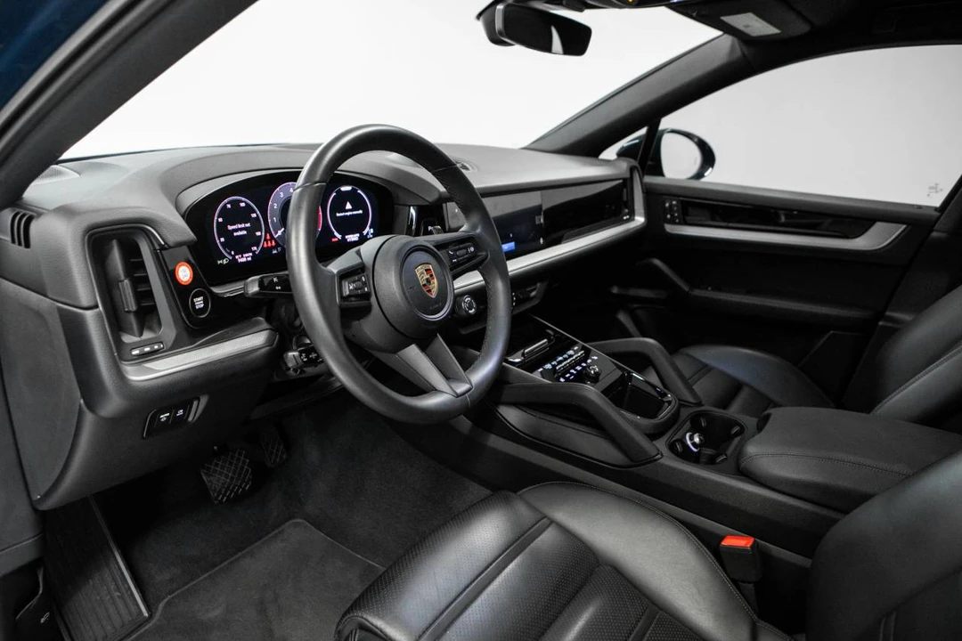 2024 Porsche 9Y0/9Y3 Cayenne - Image 4 of 5