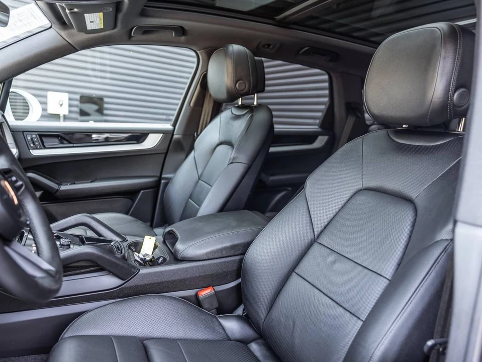 2024 Porsche 9Y0/9Y3 Cayenne - Image 5 of 5