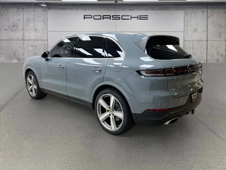 2024 Porsche 9Y0/9Y3 Cayenne - Image 3 of 5