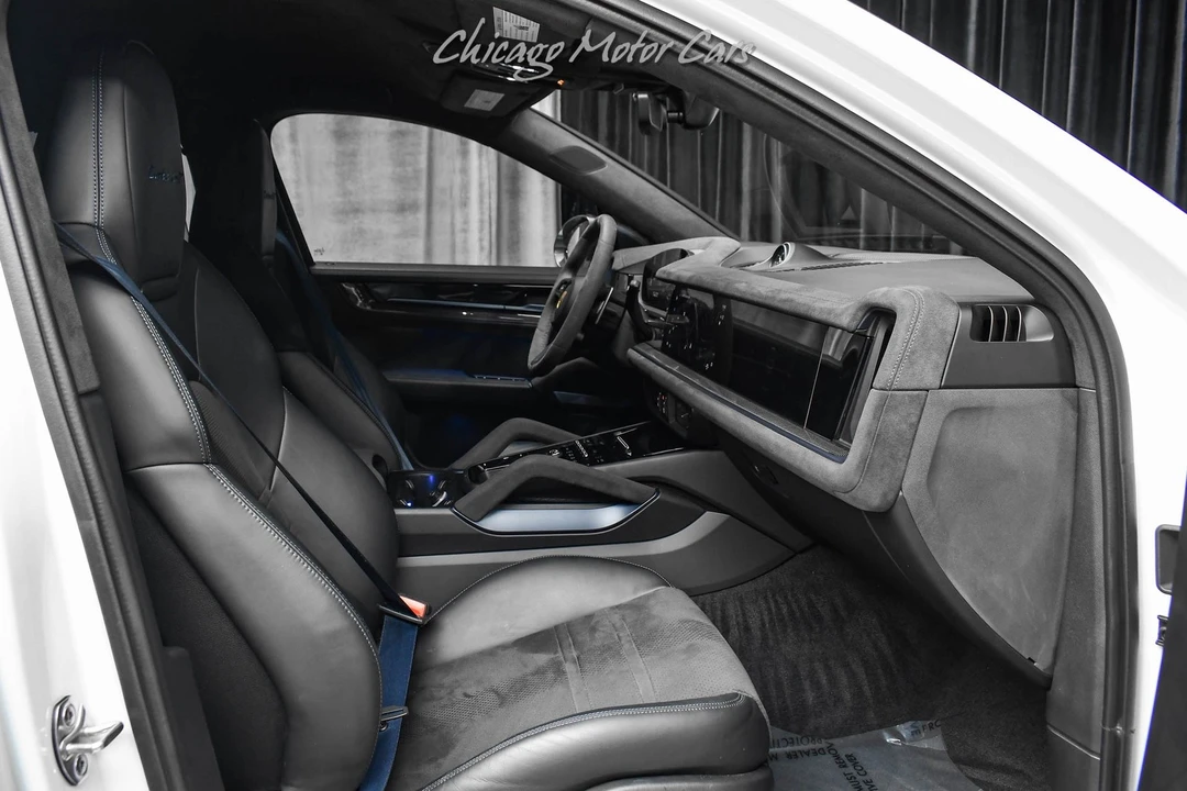 2024 Porsche 9Y0/9Y3 Cayenne - Image 25 of 31
