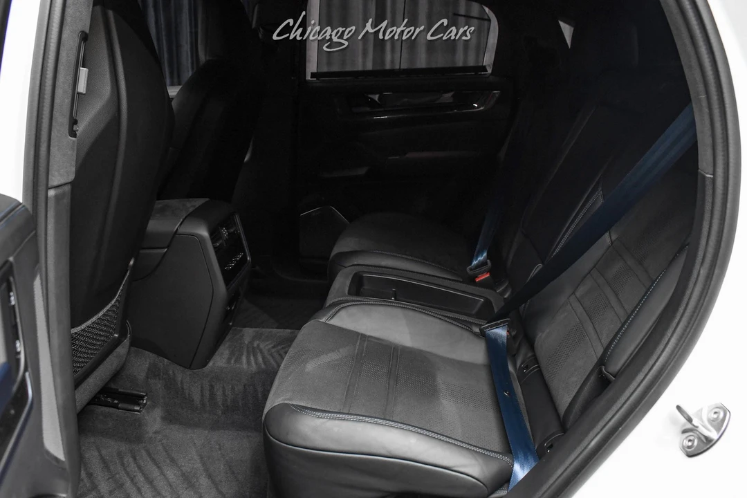 2024 Porsche 9Y0/9Y3 Cayenne - Image 29 of 31