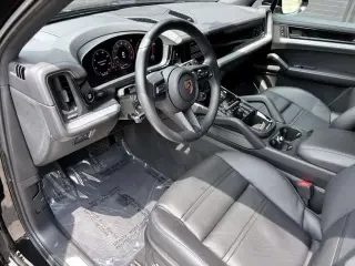 2024 Porsche 9Y0/9Y3 Cayenne - Image 4 of 4