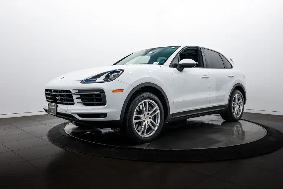 2024 Porsche 9Y0/9Y3 Cayenne - Image 12 of 13