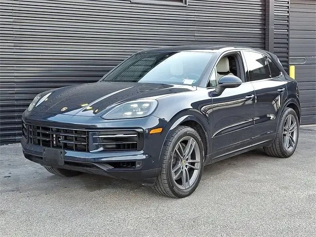 2024 Porsche 9Y0/9Y3 Cayenne - Image 2 of 6