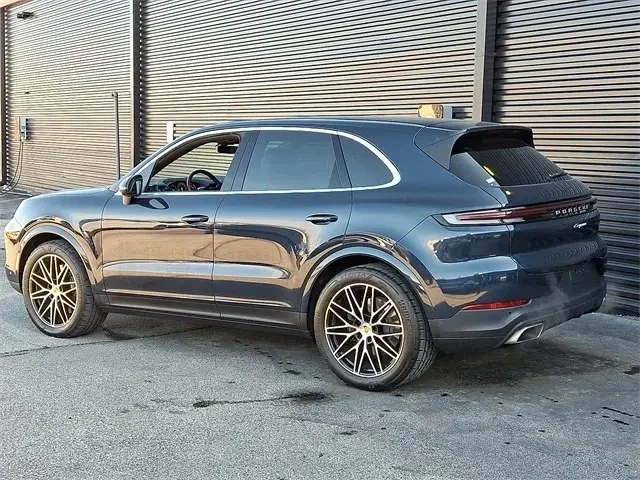 2024 Porsche 9Y0/9Y3 Cayenne - Image 3 of 8