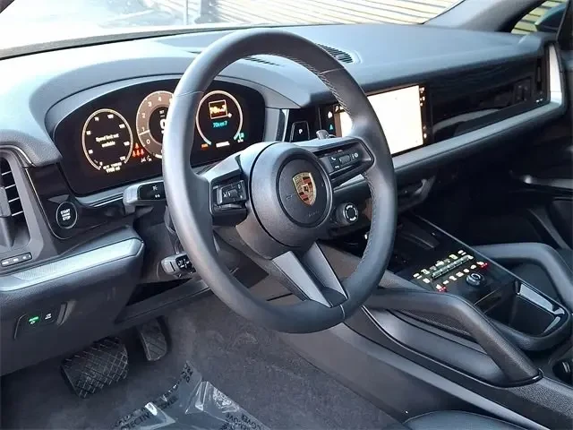 2024 Porsche 9Y0/9Y3 Cayenne - Image 4 of 8