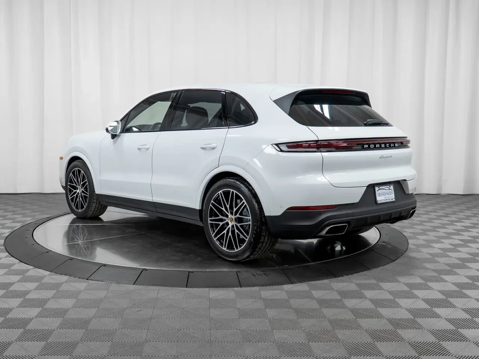 2024 Porsche 9Y0/9Y3 Cayenne - Image 3 of 8