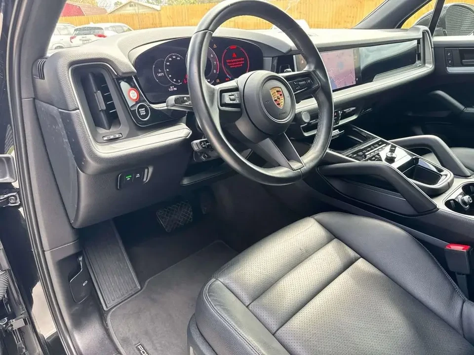 2024 Porsche 9Y0/9Y3 Cayenne - Image 4 of 6