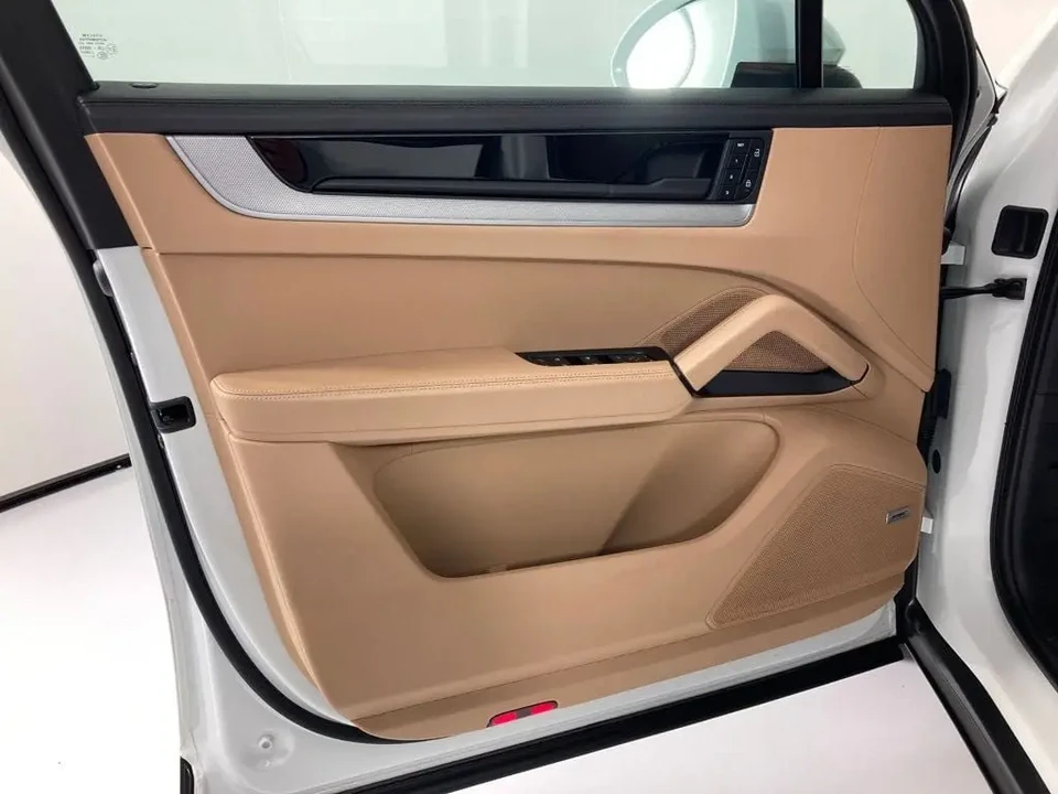 2024 Porsche 9Y0/9Y3 Cayenne - Image 4 of 6