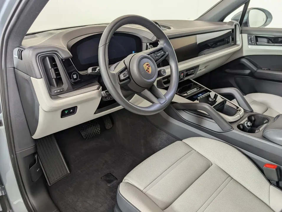2024 Porsche 9Y0/9Y3 Cayenne - Image 4 of 9