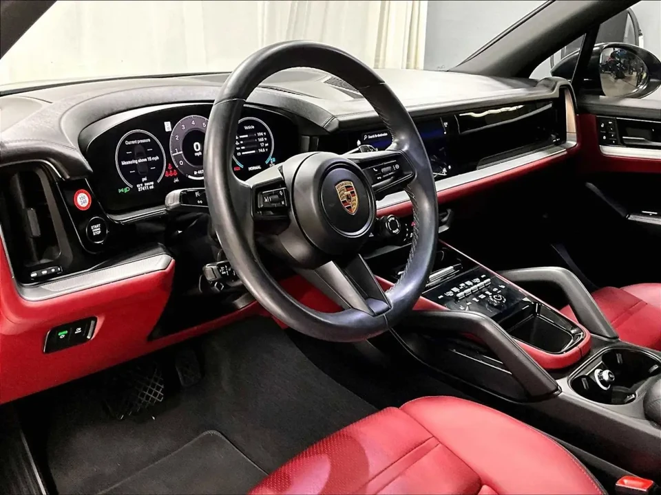 2024 Porsche 9Y0/9Y3 Cayenne - Image 4 of 5