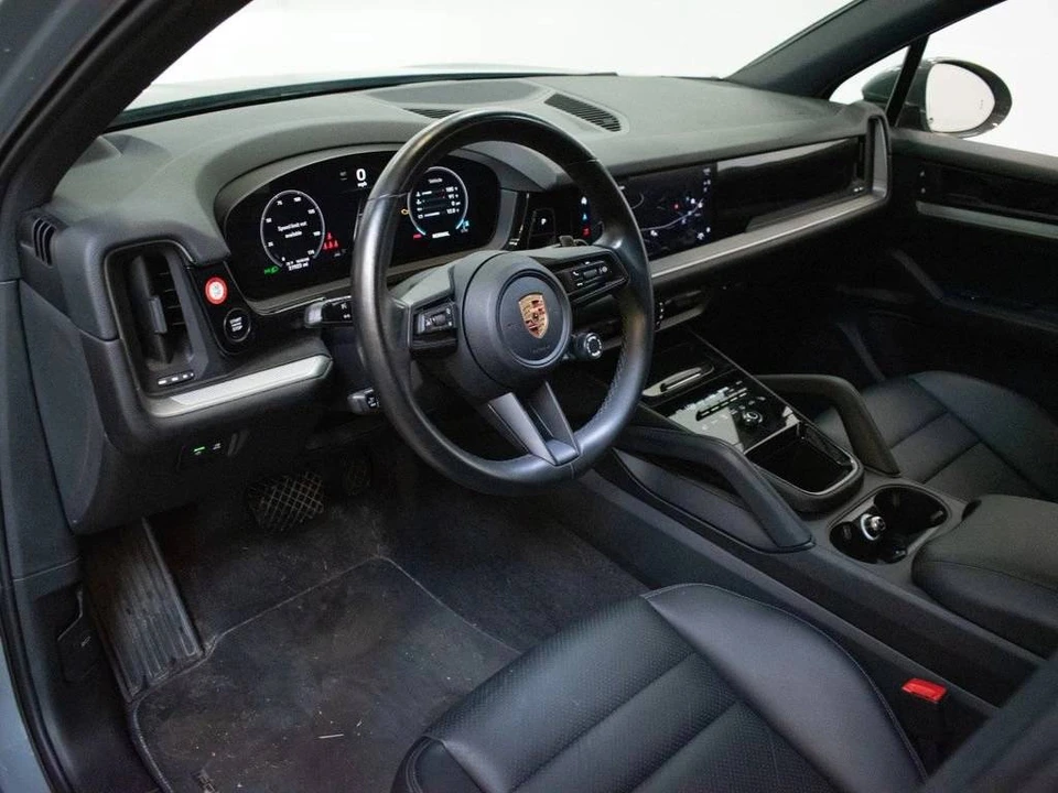 2024 Porsche 9Y0/9Y3 Cayenne - Image 4 of 5